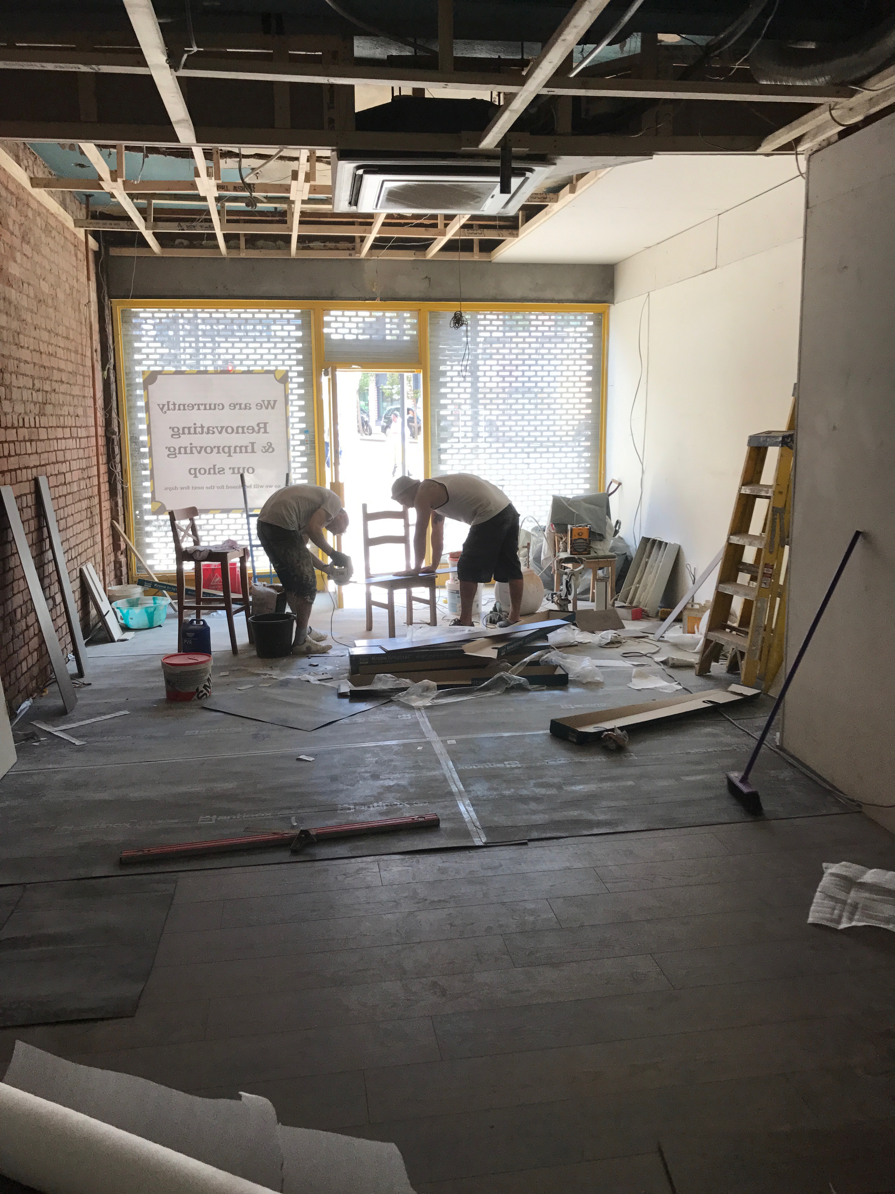 Under Construction - Tropical Cafe